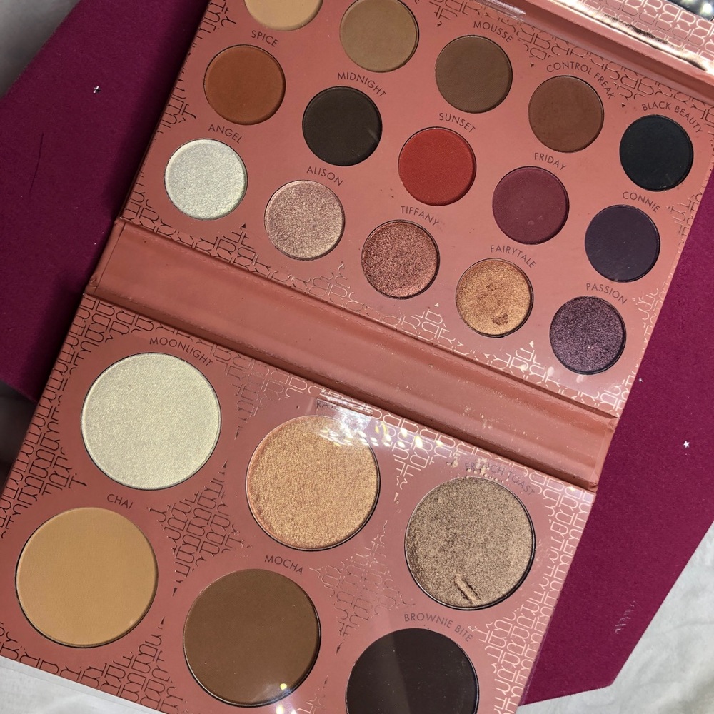 eye shadow palette